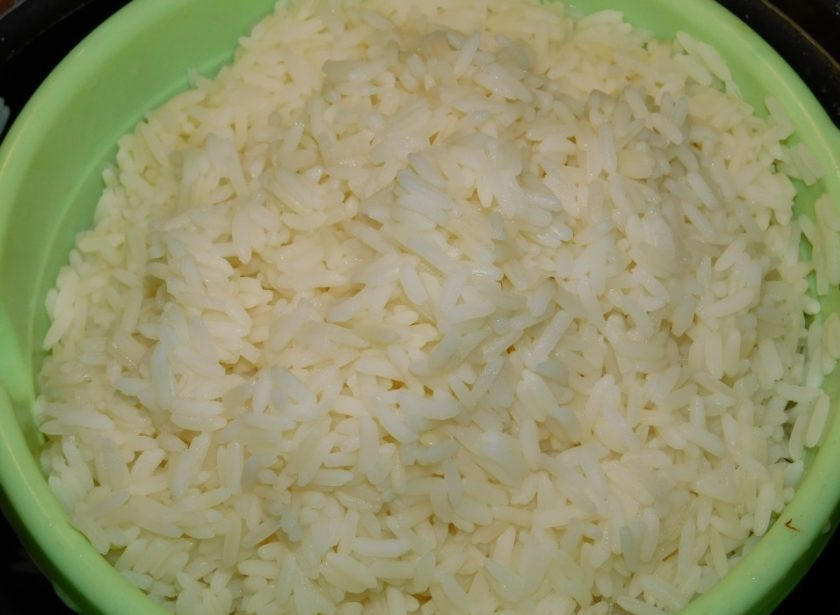 1. Этап. Рис с томатами на гарнир: Первым делом необходимо отварить рис.