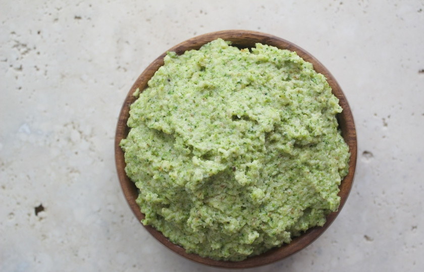 1. Этап. Брокколи с орехами: Приятного аппетита!