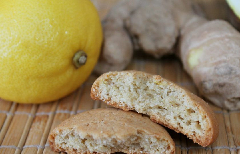 1. Этап. Песочное имбирное печенье: Печенье остужаем. Оно получается нежное и рассыпчатое.