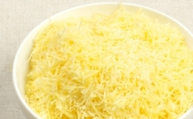 1. Этап. Паста с шампиньонами: Пармезан натрите на мелкой терке.