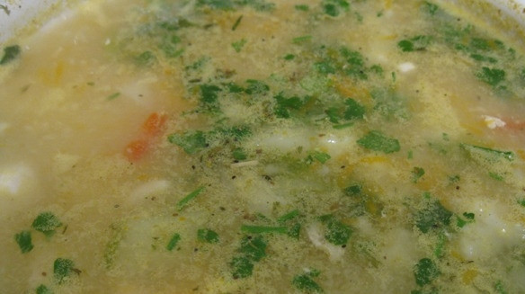 1. Этап. Суп из куриной грудки: Теперь блюдо варим до полной готовности. Добавляем соль, перец и конечно же зелень. Приятного аппетита!