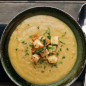 Гороховый суп-пюре с сухариками