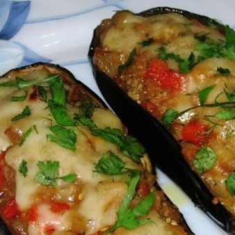 Овощные лодочки из баклажанов