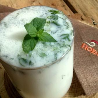 Айран из кефира с зеленью