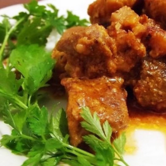 Мясо в мультиварке кусочками