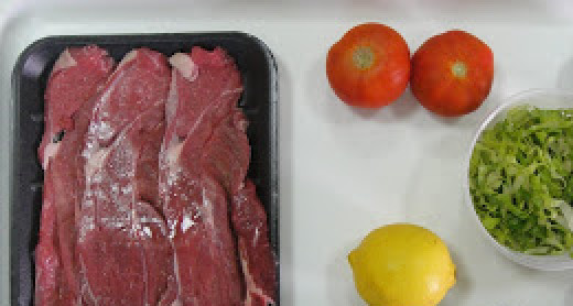 1. Этап. Американский салат со стейком: Подготовьте продукты.