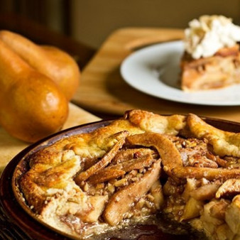 Песочный пирог с грушами