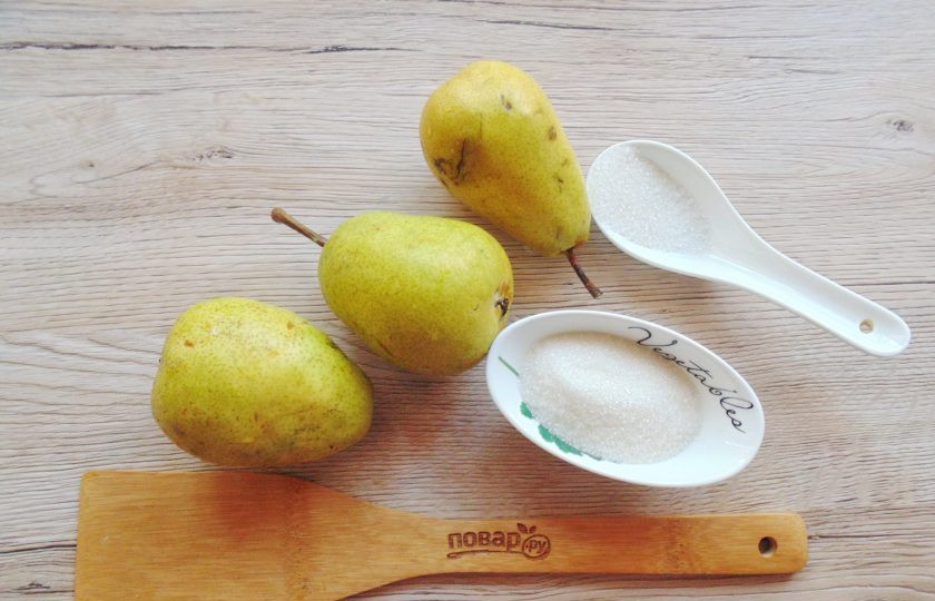 1. Этап. Пюре из груши в мультиварке на зиму: Подготовьте ингредиенты для приготовления пюре из груш.