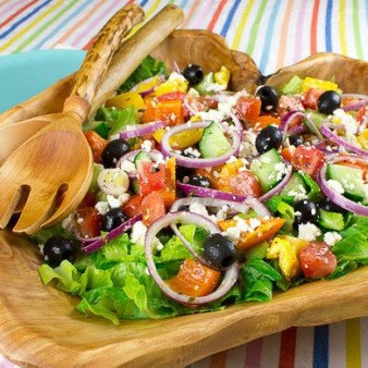 Салат Греческий с лимонной заправкой