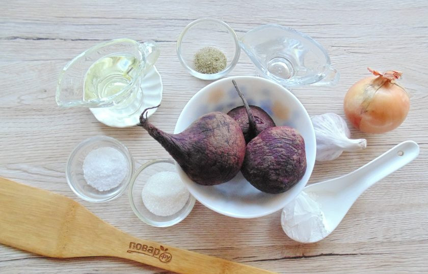 1. Этап. Свекольный кетчуп на зиму: Подготовьте ингредиенты для приготовления кетчупа из свеклы.