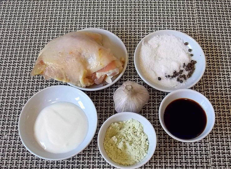 1. Этап. Куриные бедрышки Васаби: Подготовьте все необходимые ингредиенты.