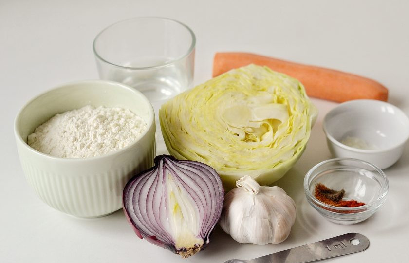 1. Этап. Пельмени Момо: Подготовьте все ингредиенты.