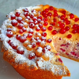 Нежный малиновый чизкейк с хрустящей корочкой