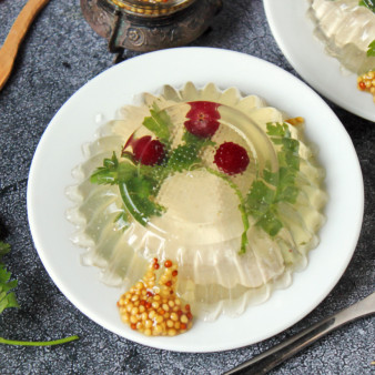 Заливное из грудки индейки