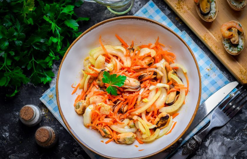 1. Этап. Мидии по-корейски: Приятного аппетита!