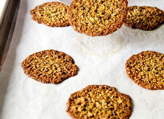 1. Этап. Флорентийское ореховое печенье: 3. Готовые печеньки остудите минут 5.