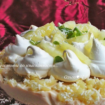 Кокосовый торт-безе с ананасами