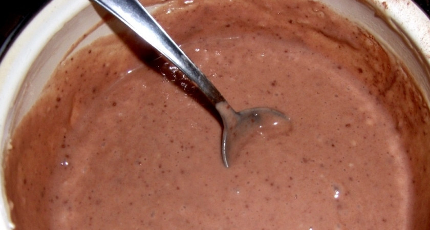 1. Этап. Коржи для торта на кефире: 4. Я еще добавила какао, но это, понятно, по желанию.