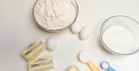 1. Этап. Печенье с творожной начинкой: Подготовьте продукты для теста.