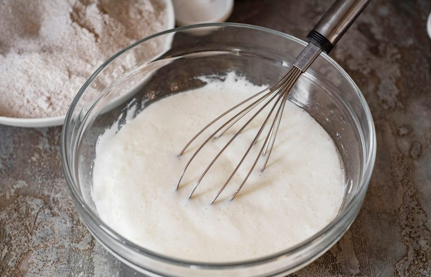 1. Этап. Ржаные лепёшки на кефире: Все перемешайте.