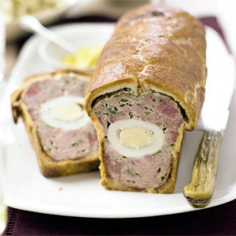 Pork & ham pie