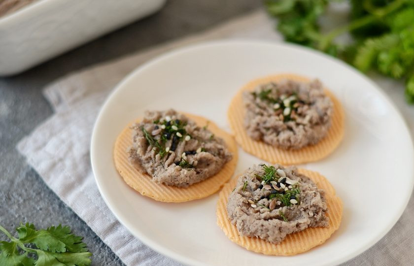 1. Этап. Паштет из бобов: Паштет из бобов готов, приятного вам аппетита!