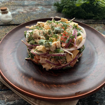 Салат из стручковой фасоли с мясом