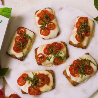 Cauliflower Veggie Hash Brown Pizzas