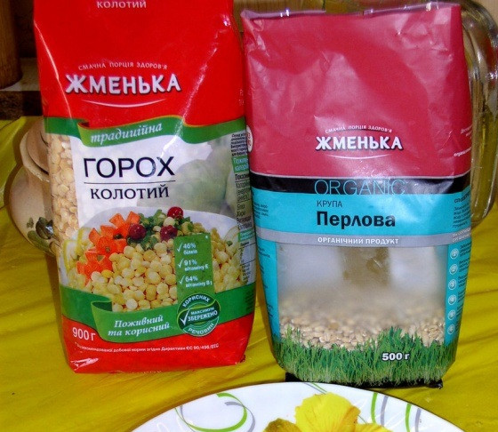 1. Этап. Северная похлебка: Заранее замочите перловку и горох, чтобы они потом нормально приготовились.