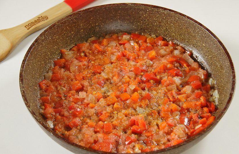 1. Этап. Домашний рататуй: Тушите все вместе 5 минут.