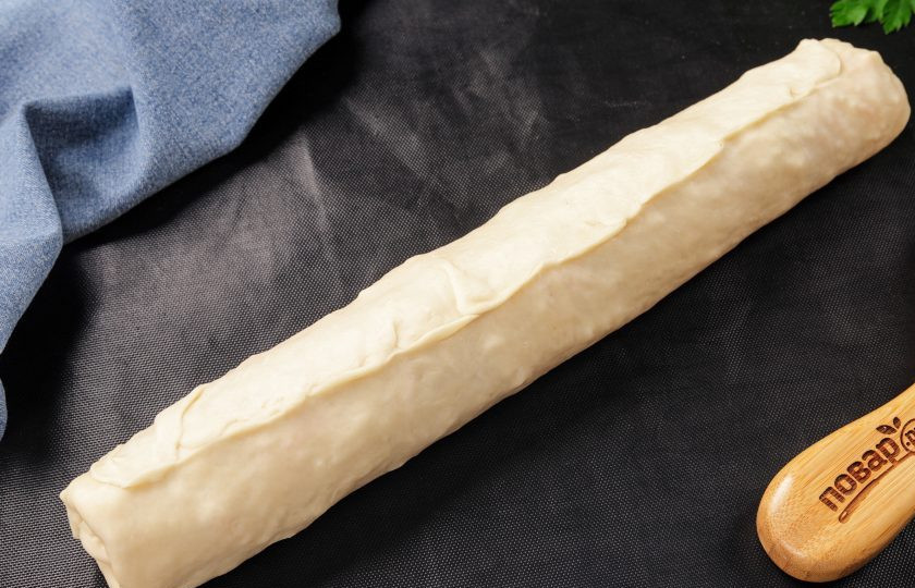 1. Этап. Ханум с овощами: Место шва защипните, чтобы сок от начинки во время варки не вытек наружу.