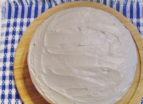 1. Этап. Торт со сметанным кремом: 11. С боков тоже нужно смазать торт.