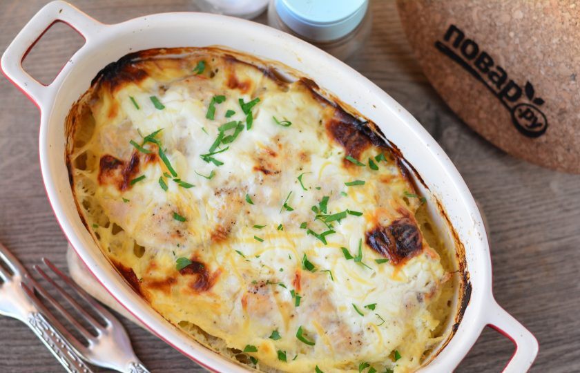 1. Этап. Курица в яично-сырной заливке: Готовое блюдо сразу подавайте к столу. Приятного аппетита!