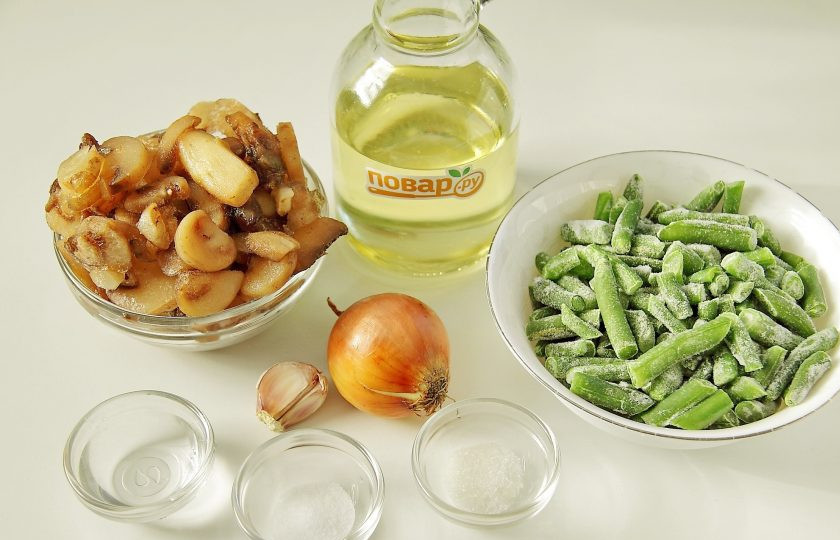 1. Этап. Салат Крымский: Подготовьте все ингредиенты.