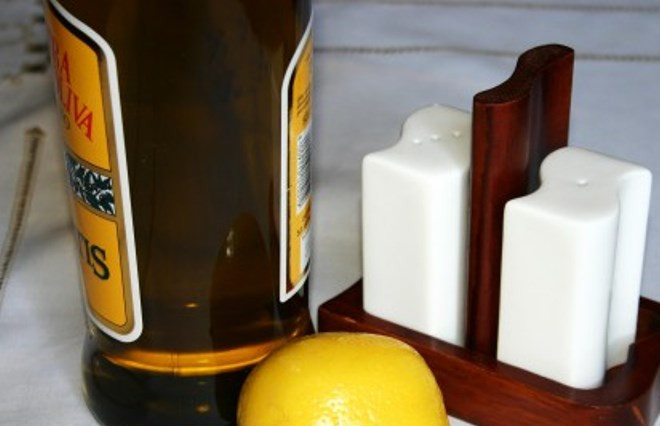 1. Этап. Заправка к греческому салату: Приготовьте все ингредиенты.