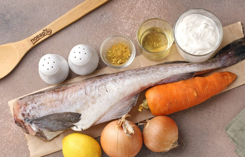 1. Этап. Минтай в сметане в мультиварке: Подготовьте все ингредиенты.