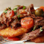 Говядина с кукурузными лепешками