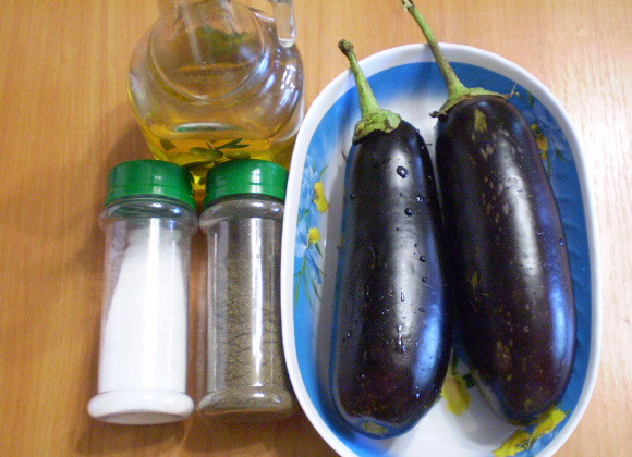 1. Этап. Баклажаны, жаренные кольцами: 1. Приготовим необходимые продукты.