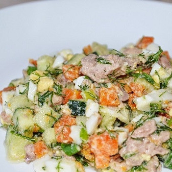 Салат с печенью трески