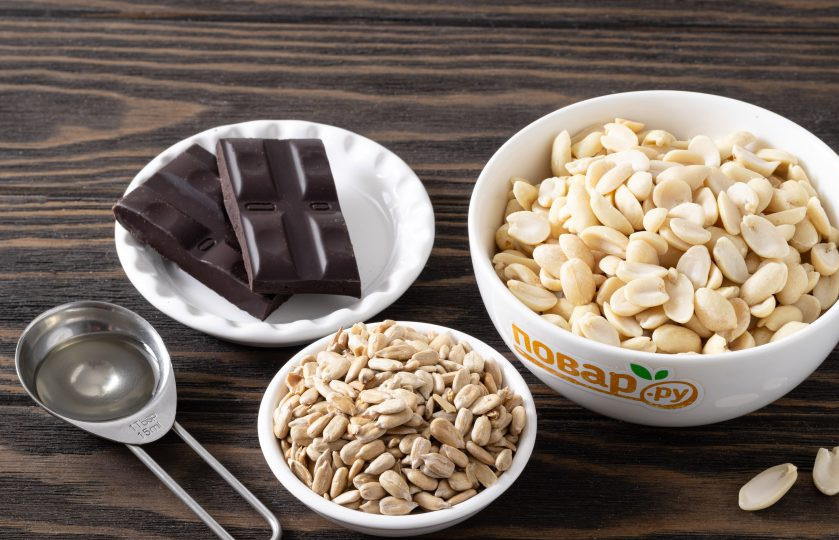 1. Этап. Шоколадная халва: Подготовьте все ингредиенты.