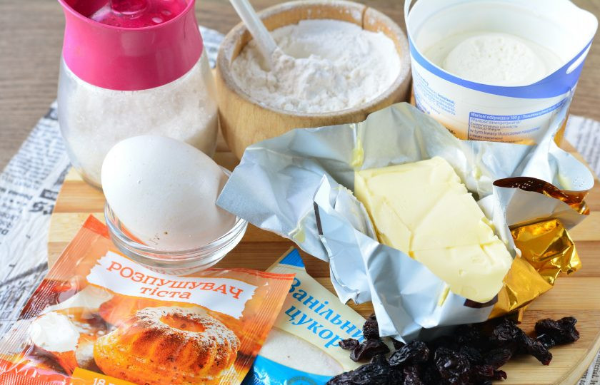 1. Этап. Кекс с творожным сыром: Подготовьте все ингредиенты.