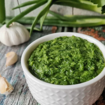 Луковый соус с петрушкой