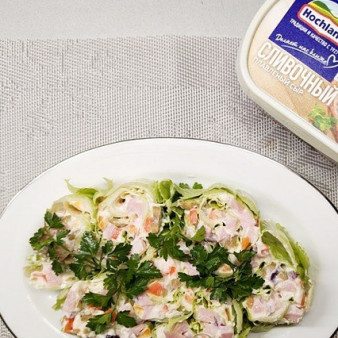 Рулет из пекинской капусты