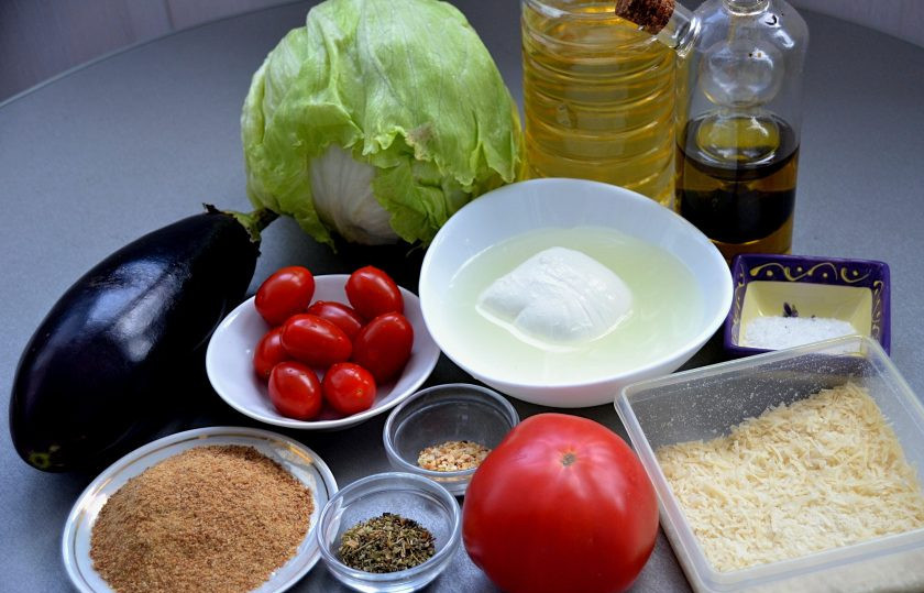 1. Этап. Итальянский салат Пармиджано: Подготовьте ингредиенты.