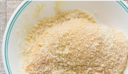 1. Этап. Ленивые Котлеты по-киевски: Затем обваляйте в панировочных сухарях.