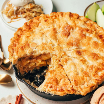 Cinnamon Apple Pie