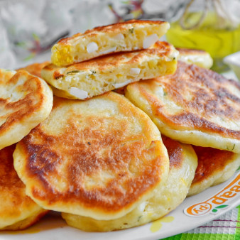 Ленивые пирожки с зеленым луком и яйцом