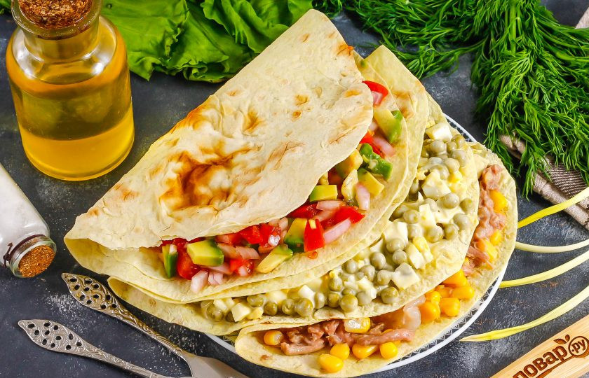 1. Этап. Начинки для мексиканских лепешек: Таким образом начините все лепешки и подайте их сразу же к столу.