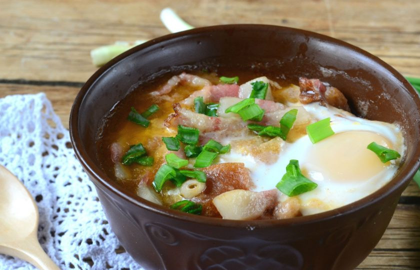 1. Этап. Кастилькая похлёбка: Кастильская похлебка готова. Подавайте со свежей зеленью. Приятного аппетита!