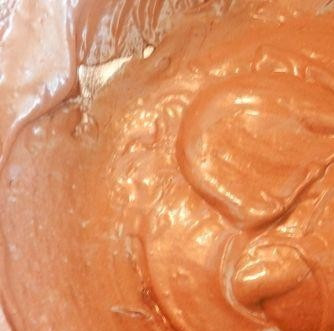 1. Этап. Пляцки украинские: Во вторую часть теста кладем 1 ст.л. какао. Перемешиваем.